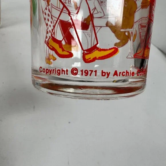Vtg 1971 Archie Comics Glasses Set of 4 • Reggie Hot Dog Archie Sabrina • Reggie - Picture 9 of 13